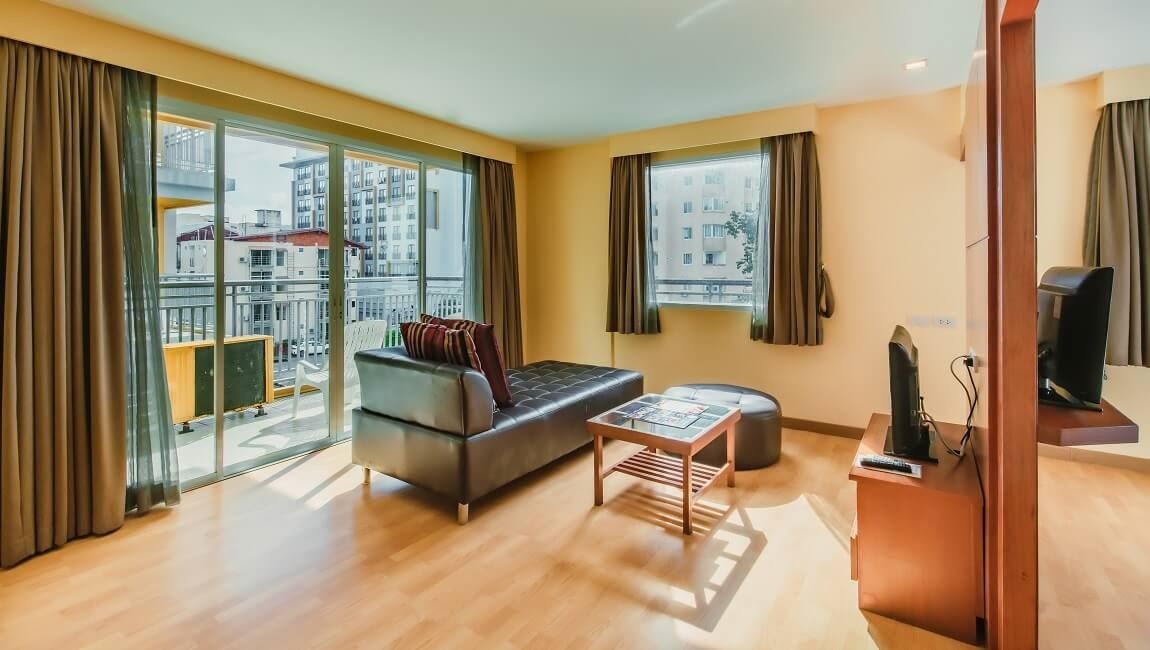 rooms-family-suite-city-view