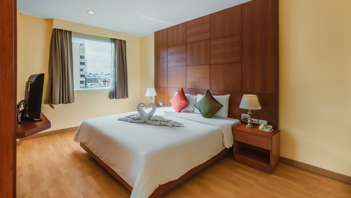 rooms-family-suite-city-view