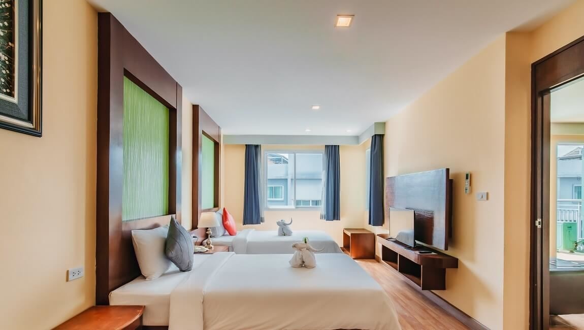 rooms-two-bedroom-suite-pool-view