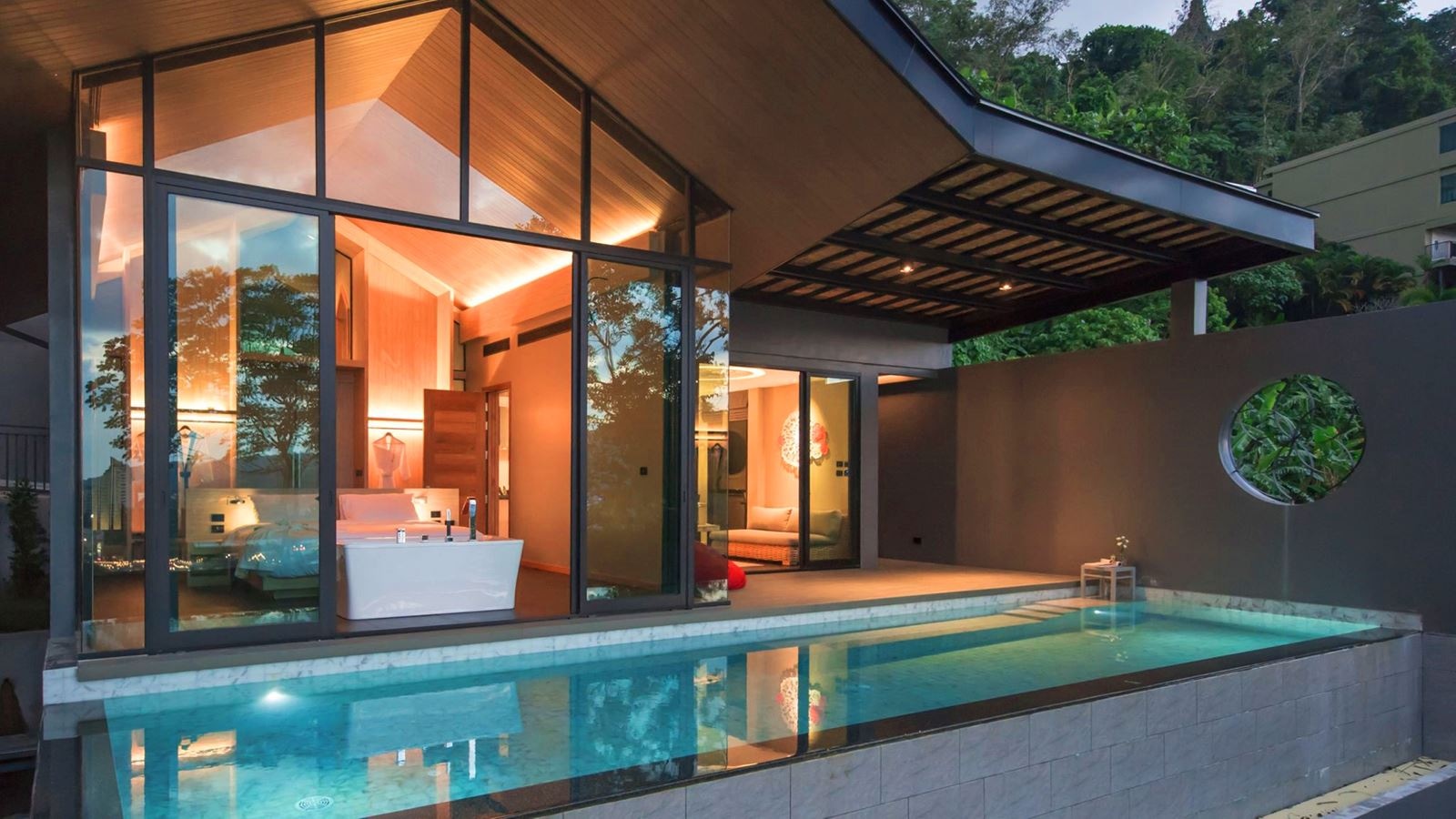 rooms-one-bedroom-pool-villa-city-view