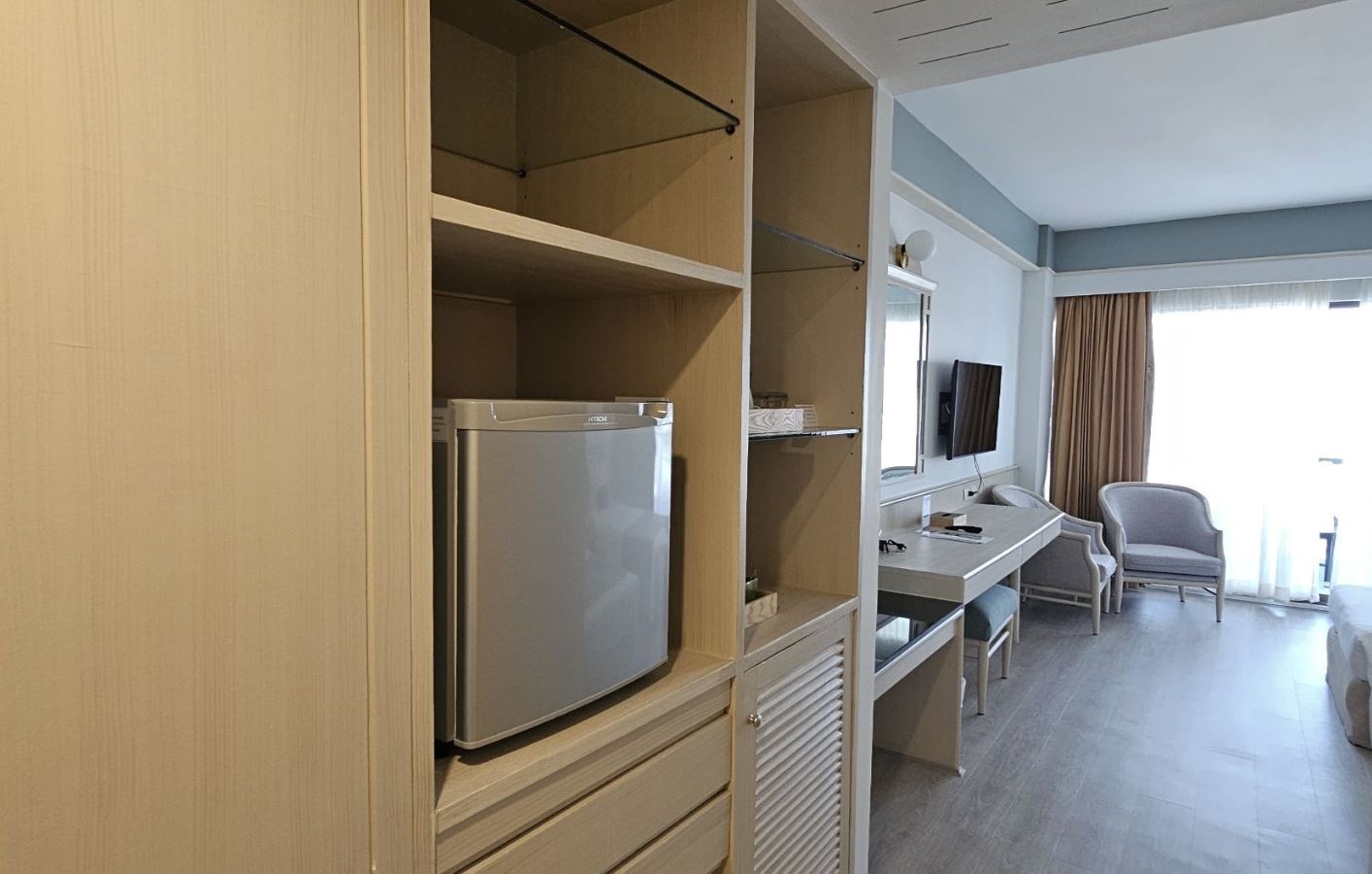 rooms-superior-family-room