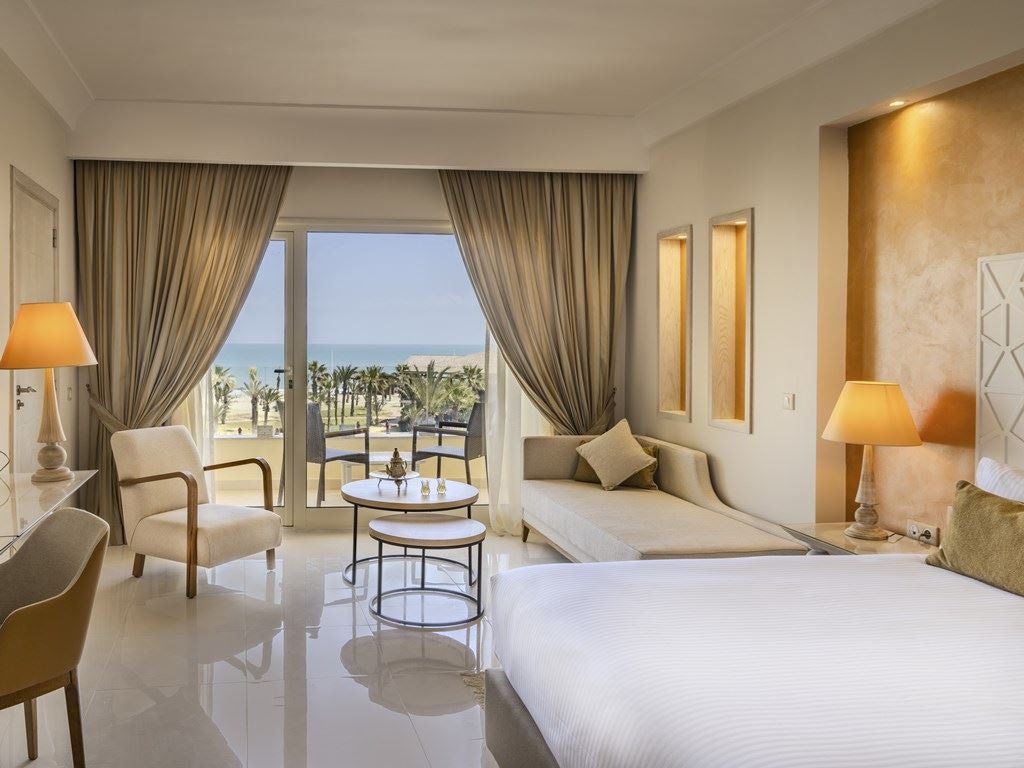 rooms-room-standard-double-sideseaview