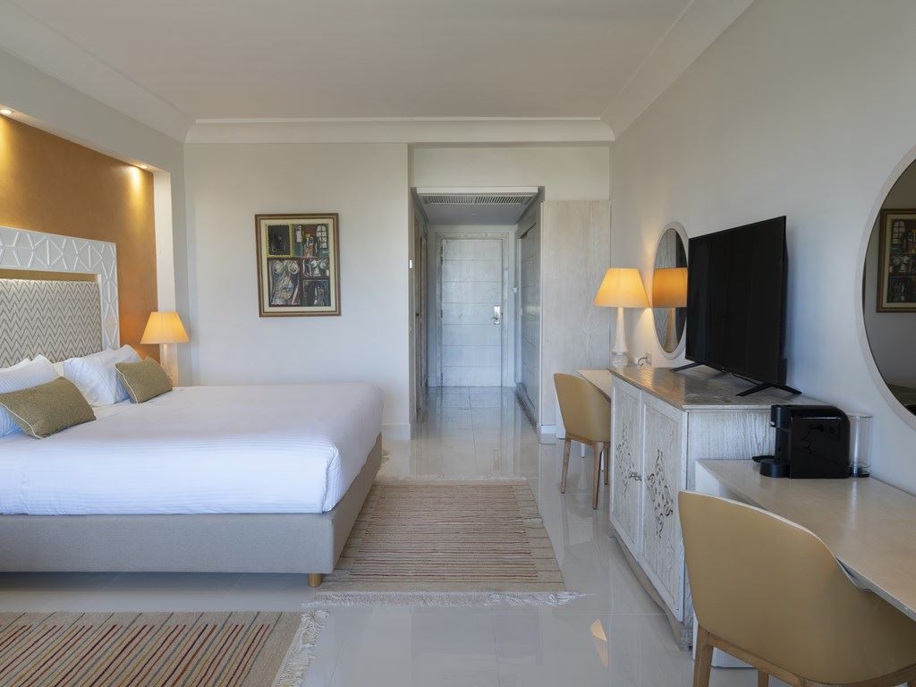 rooms-room-standard-double-sideseaview