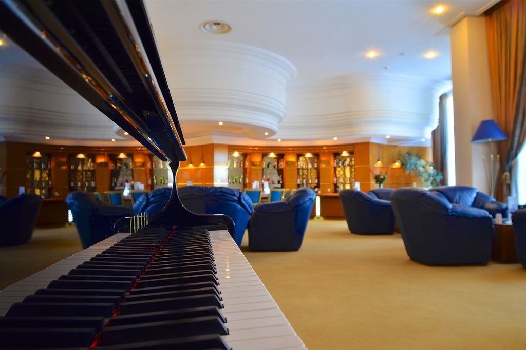 bars-piano-bar