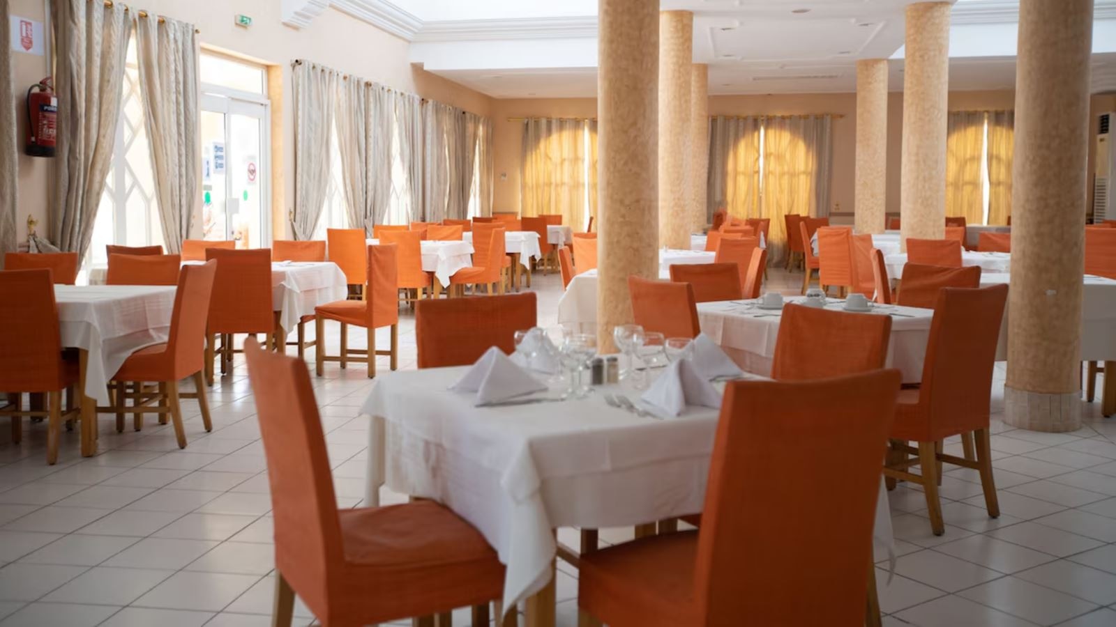 restaurants-main-restaurant