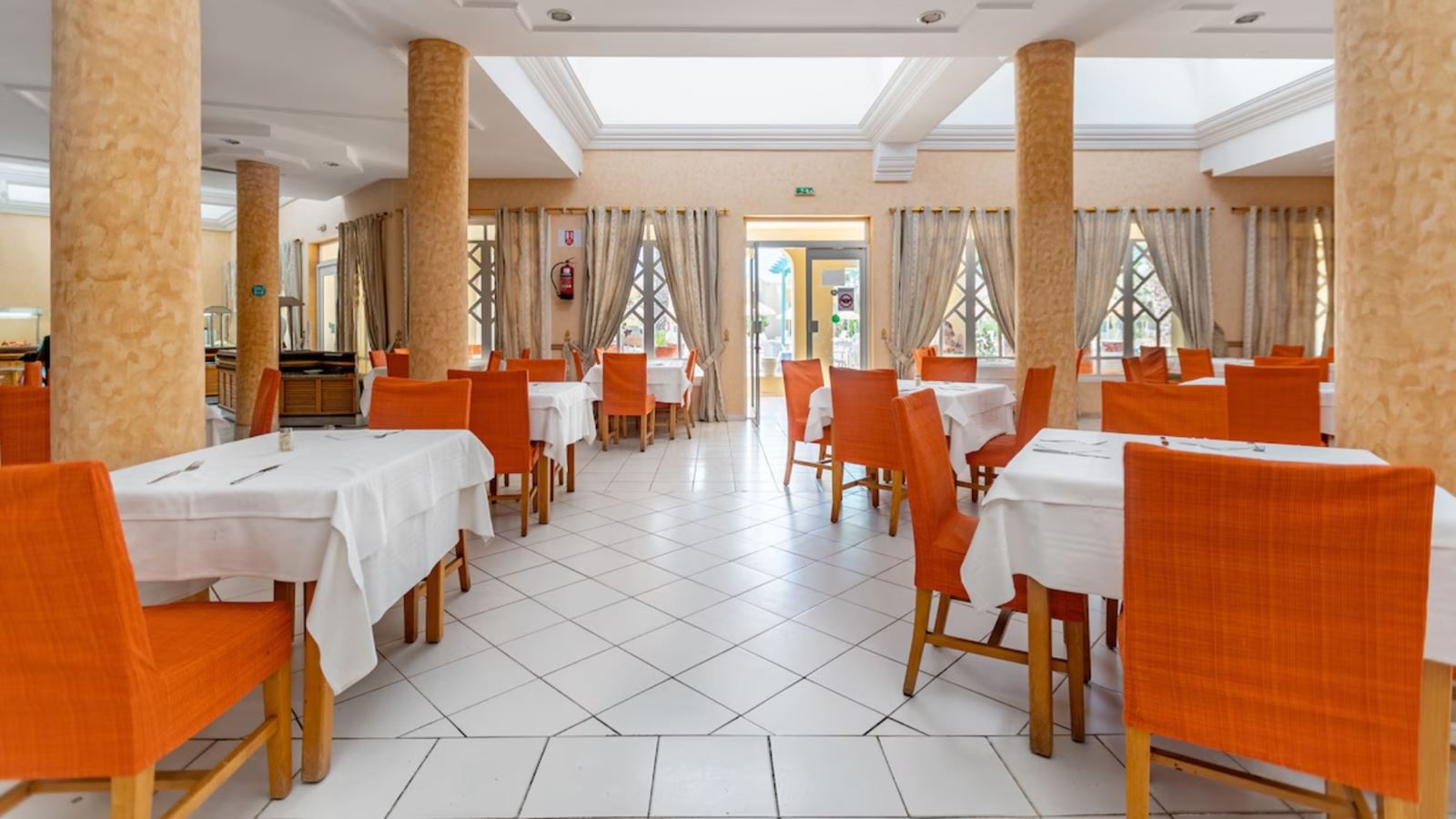 restaurants-main-restaurant