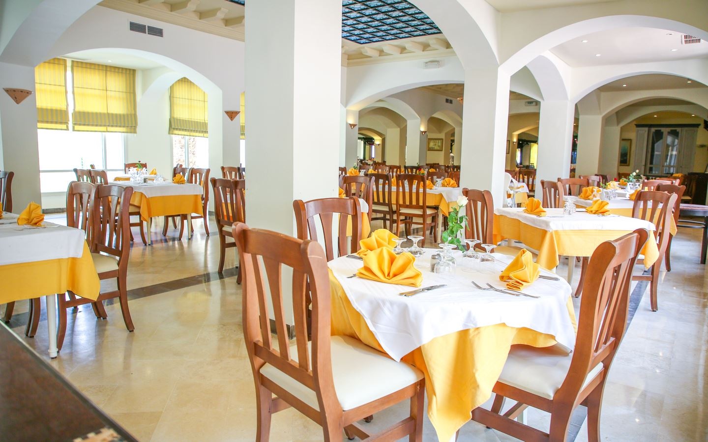 restaurants-main-restaurant