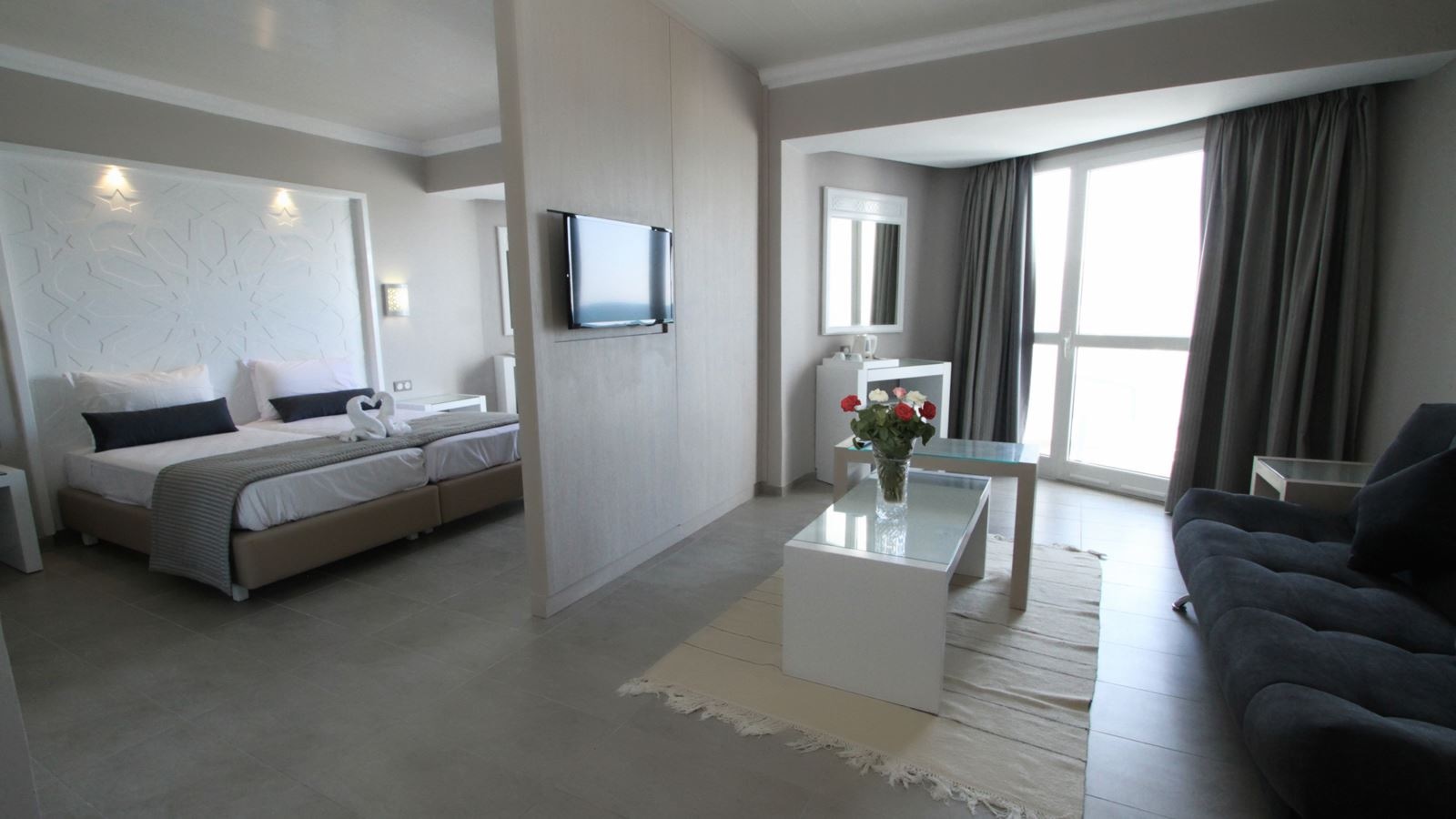 rooms-family-side-sea-view