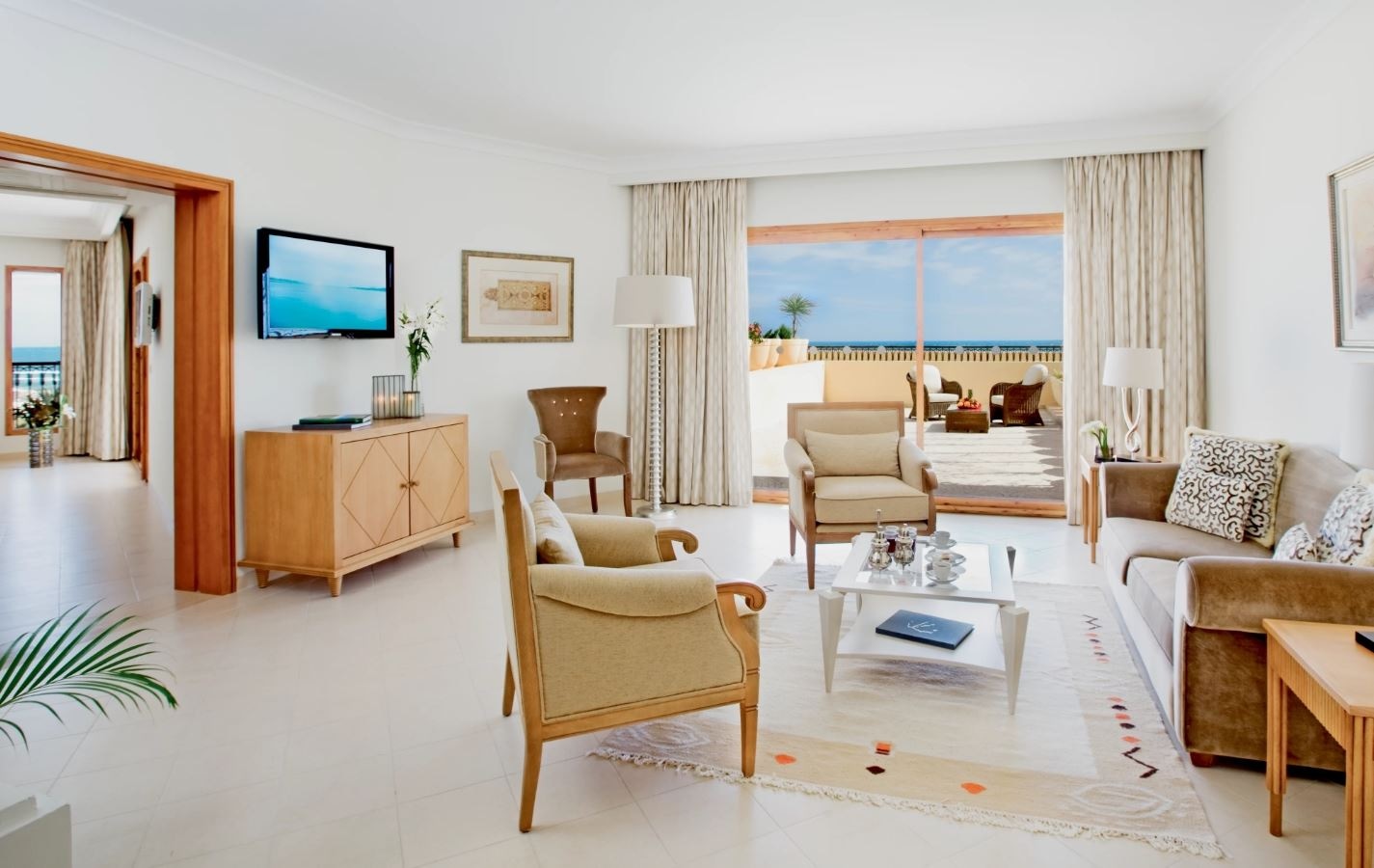 rooms-suite-sea-view--panoramic-or-balcony-or-terrace