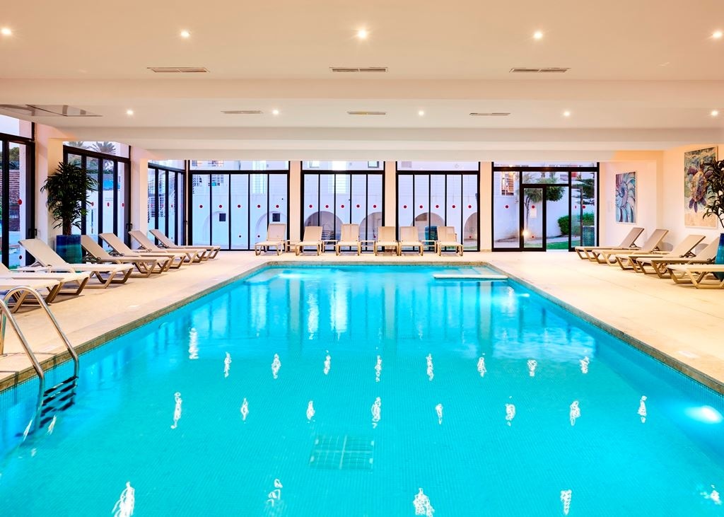 pools-indoor-pool