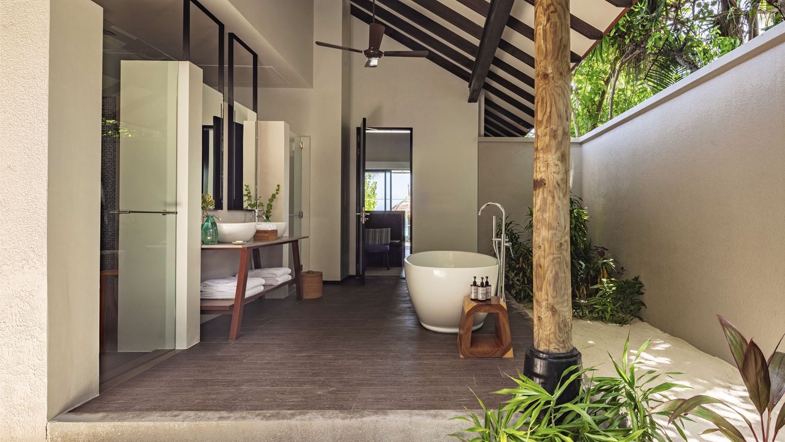 rooms-sunset-beach-villa