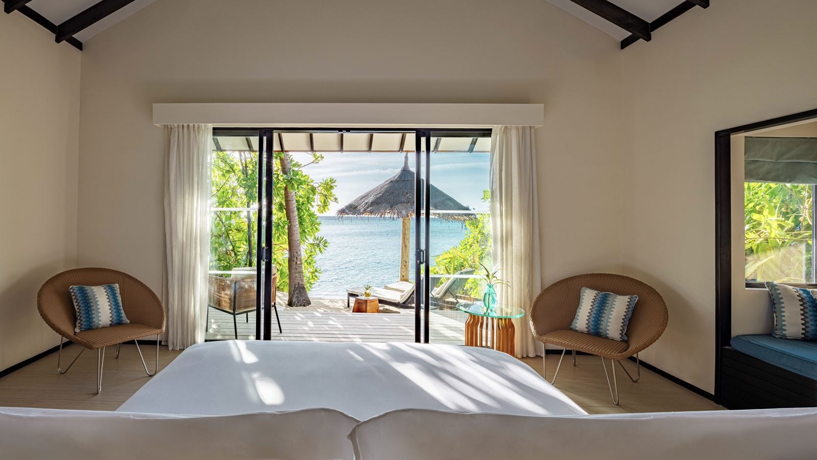 rooms-beach-villa-with-private-pool