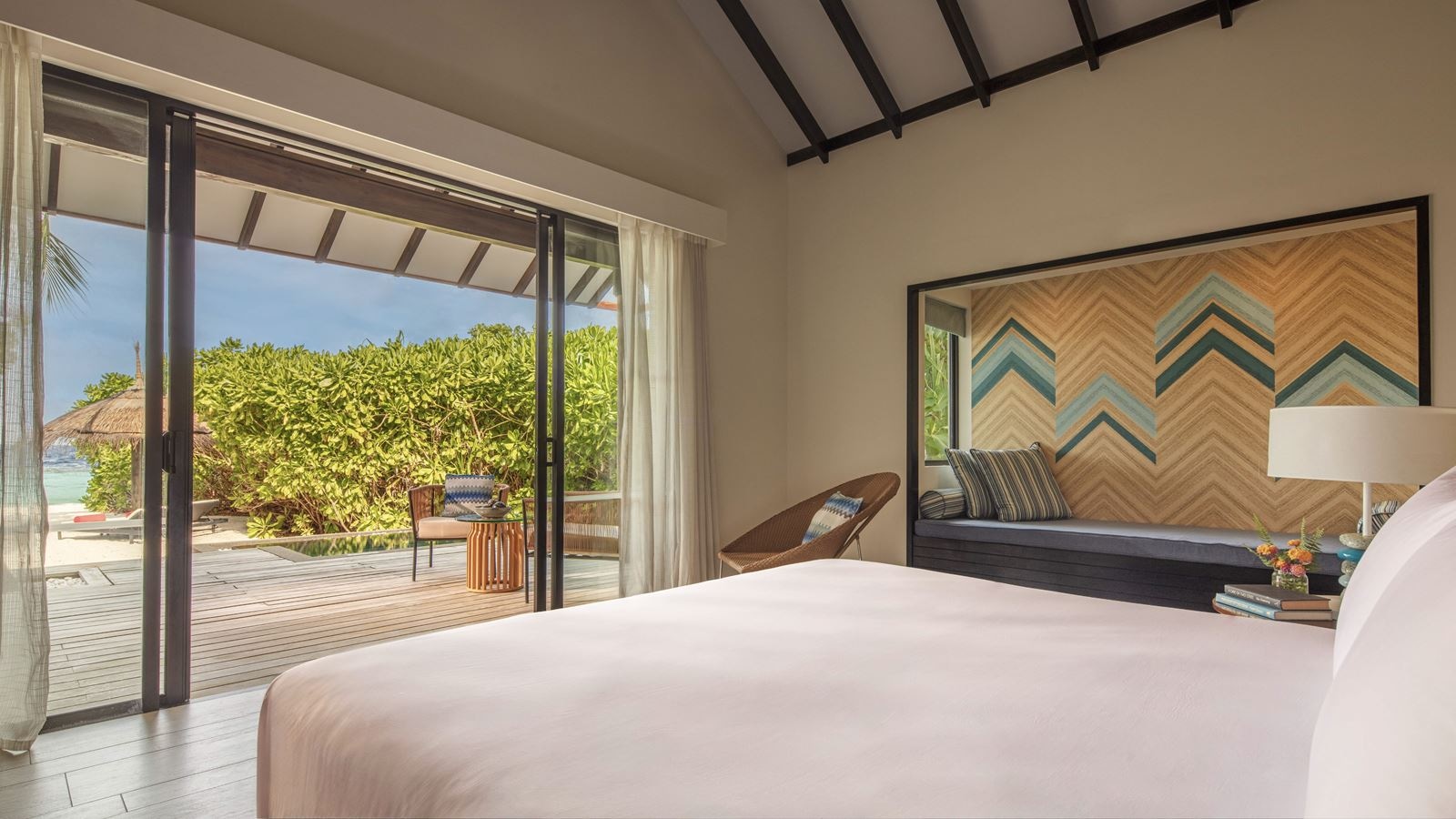 rooms-sunset-beach-pool-villa