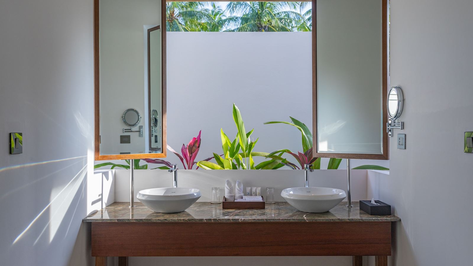 rooms-beach-bungalow