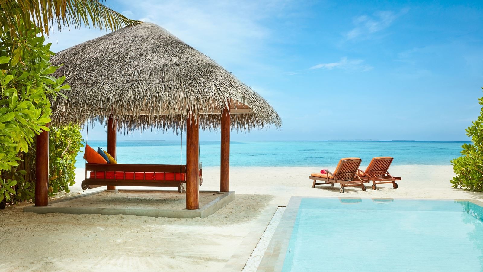 rooms-beach-villa-with-pool