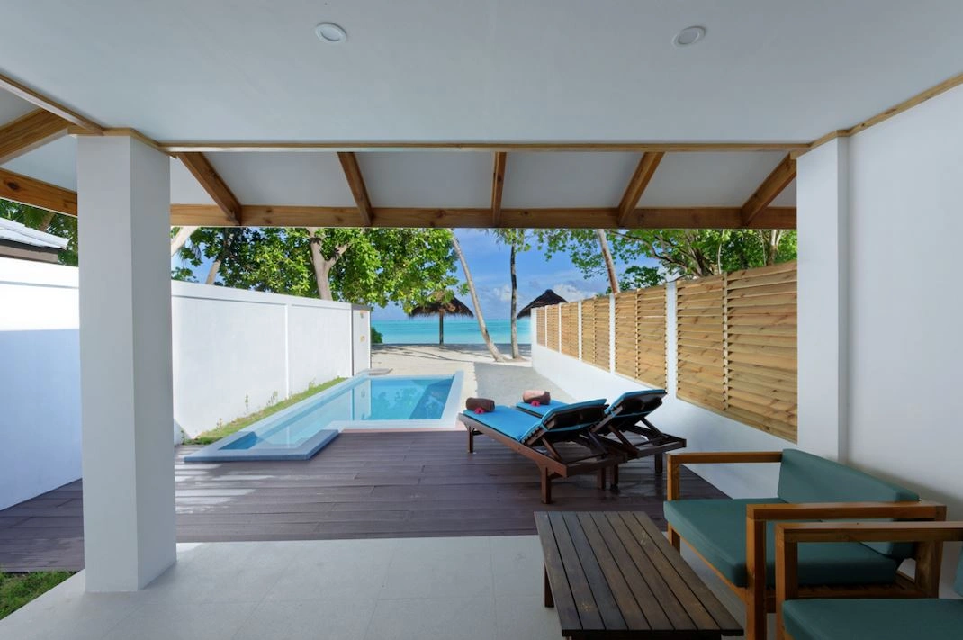 rooms-beach-pool-villa