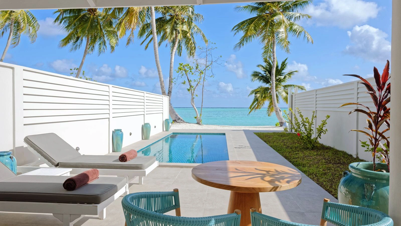 rooms-two-bedroom-beach-pool-villa