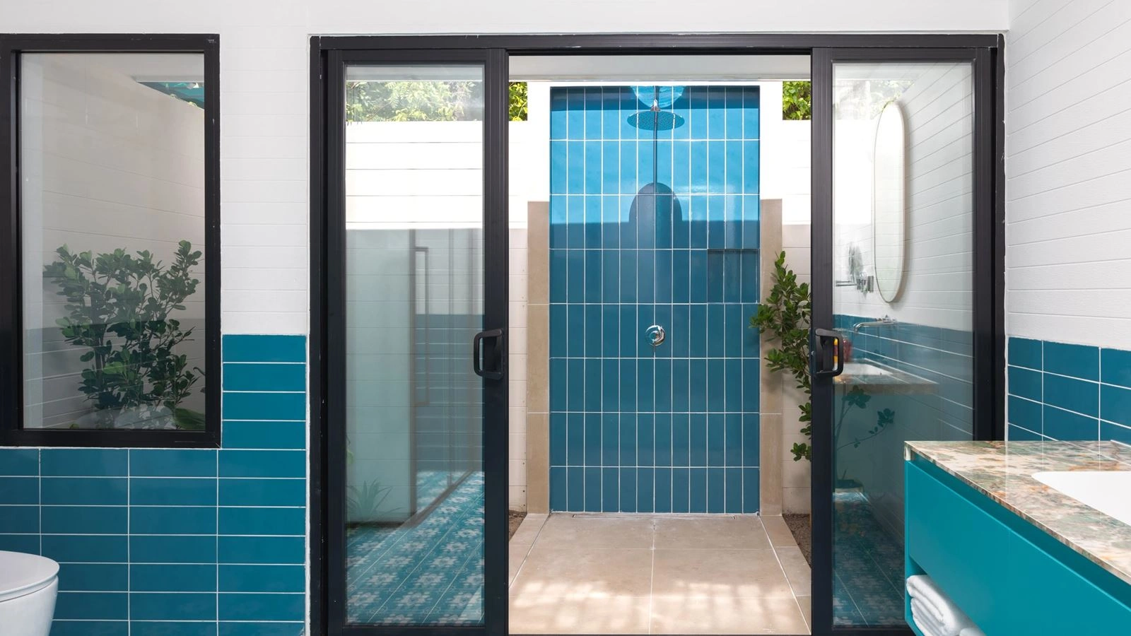 rooms-sunset-deluxe-beach-villas