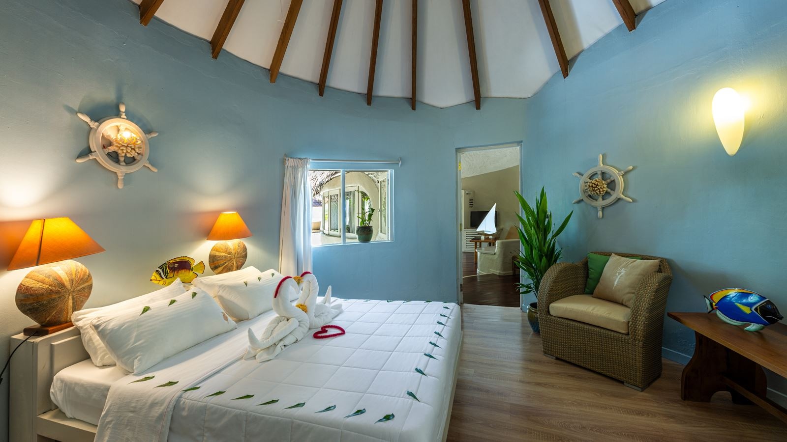 rooms-family-deluxe-beach-villa