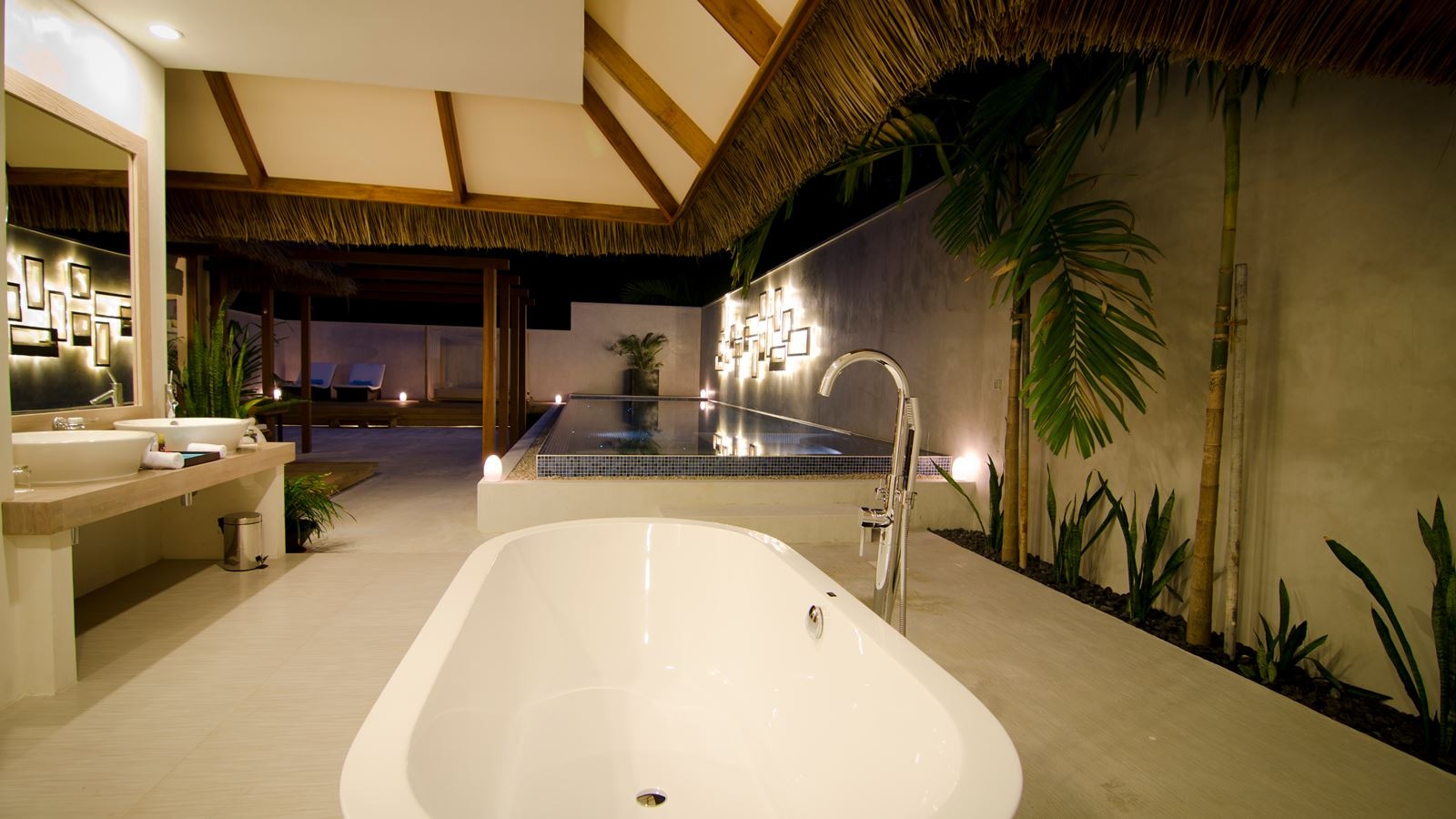 rooms-honeymoon-pool-villa