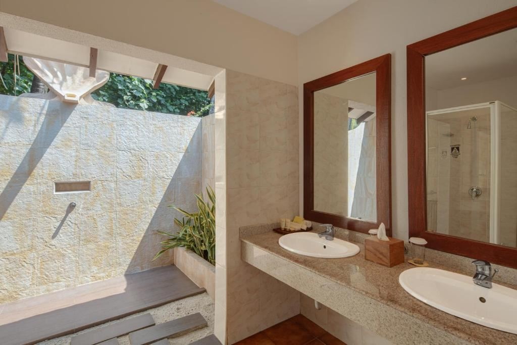 rooms-family-beach-villa