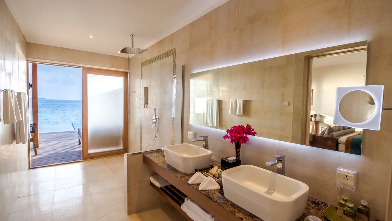 rooms-ocean-pool-villa