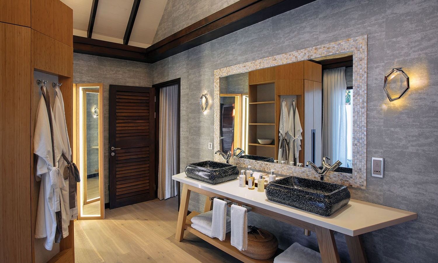 rooms-earth-villa-with-pool