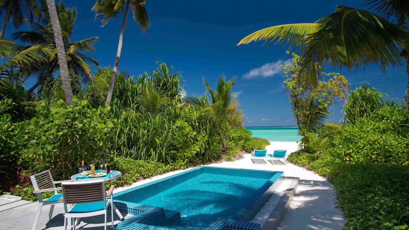 rooms-sunset-beach-pool-villa-with-swirlpool