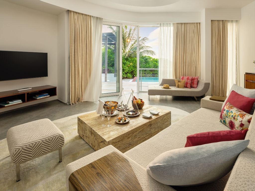 rooms-beach-villa-with-pool