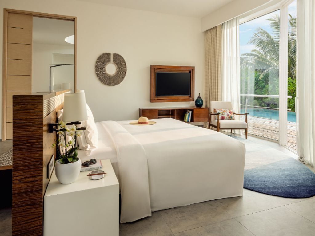 rooms-beach-villa-with-pool