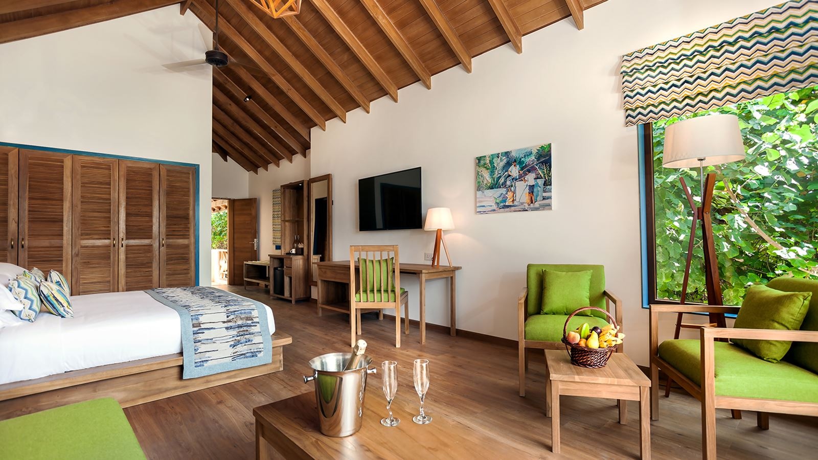 rooms-deluxe-beach-villas