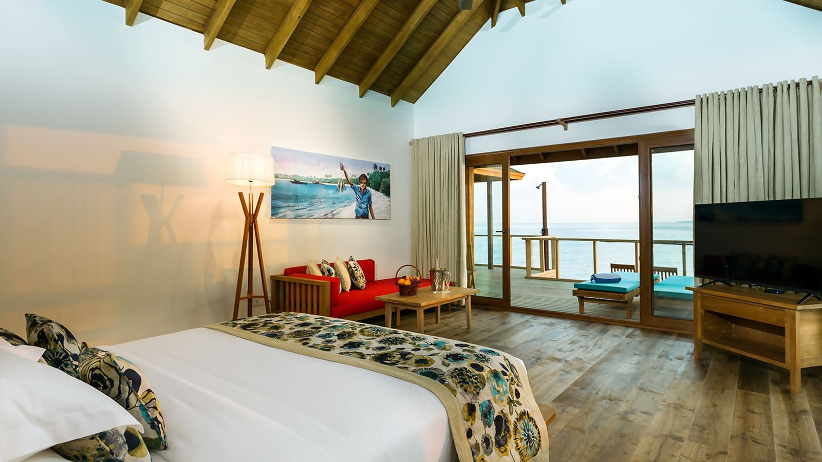 rooms-two-bedroom-water-villa-suites-with-spa-tub