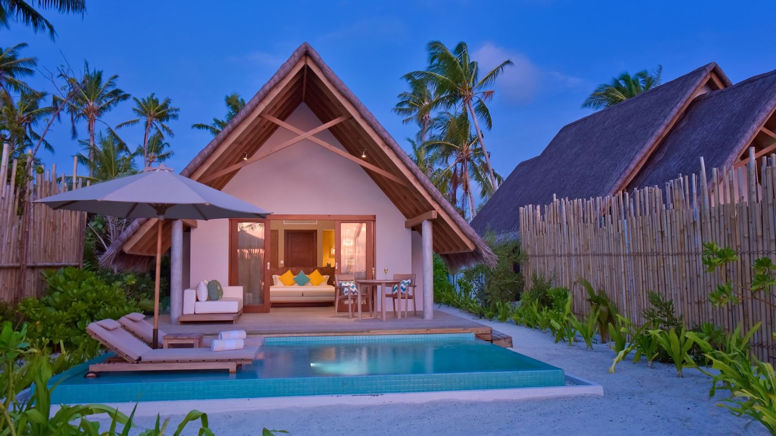 rooms-pool-beach-villa-sunset