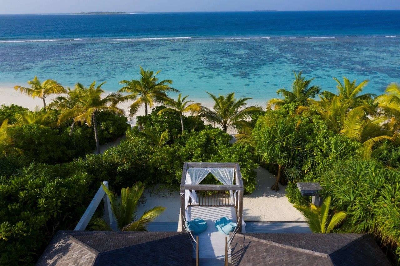 rooms-beach-pool-villa-sunset