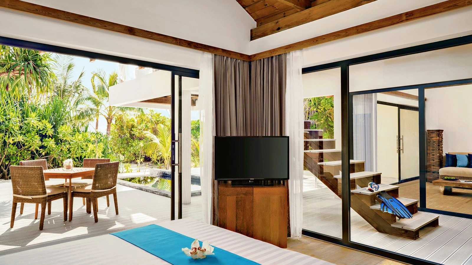 rooms-beach-pool-spa-residence-3-bedrooms