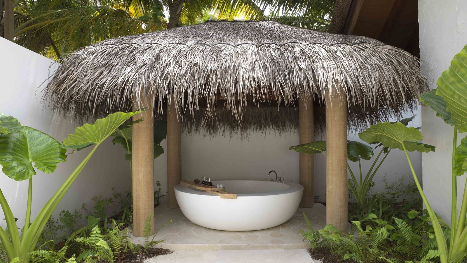 rooms-beach-sunrise-villa-with-pool