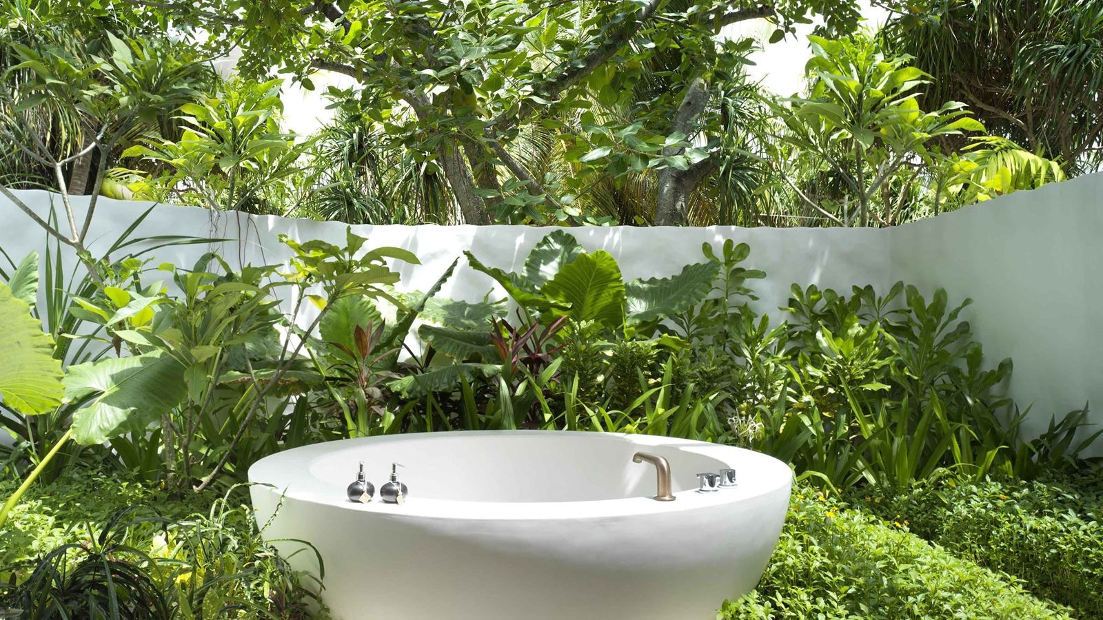 rooms-deluxe-beach-sunset-villa-with-pool