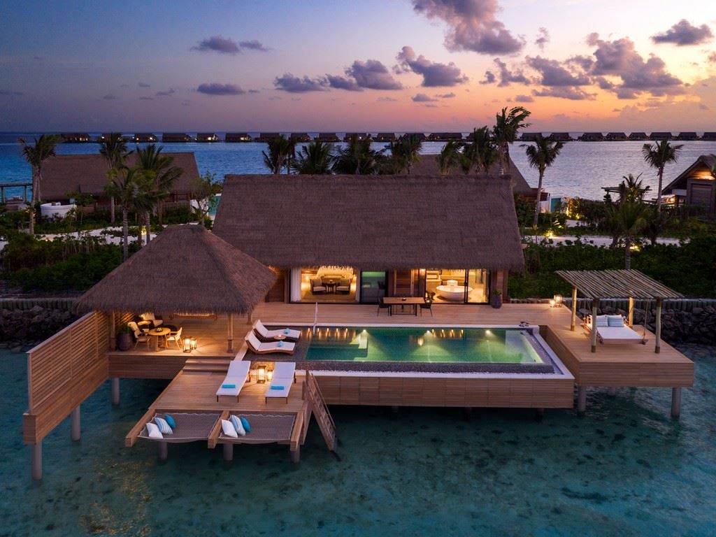 rooms-reef-villa-with-pool