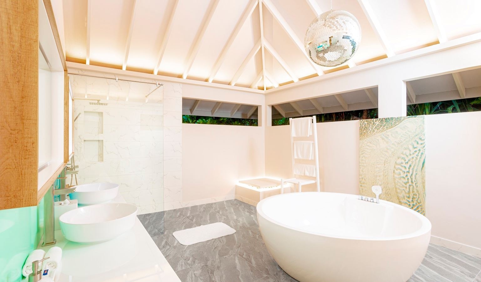 rooms-lagoon-beach-villa-with-pool