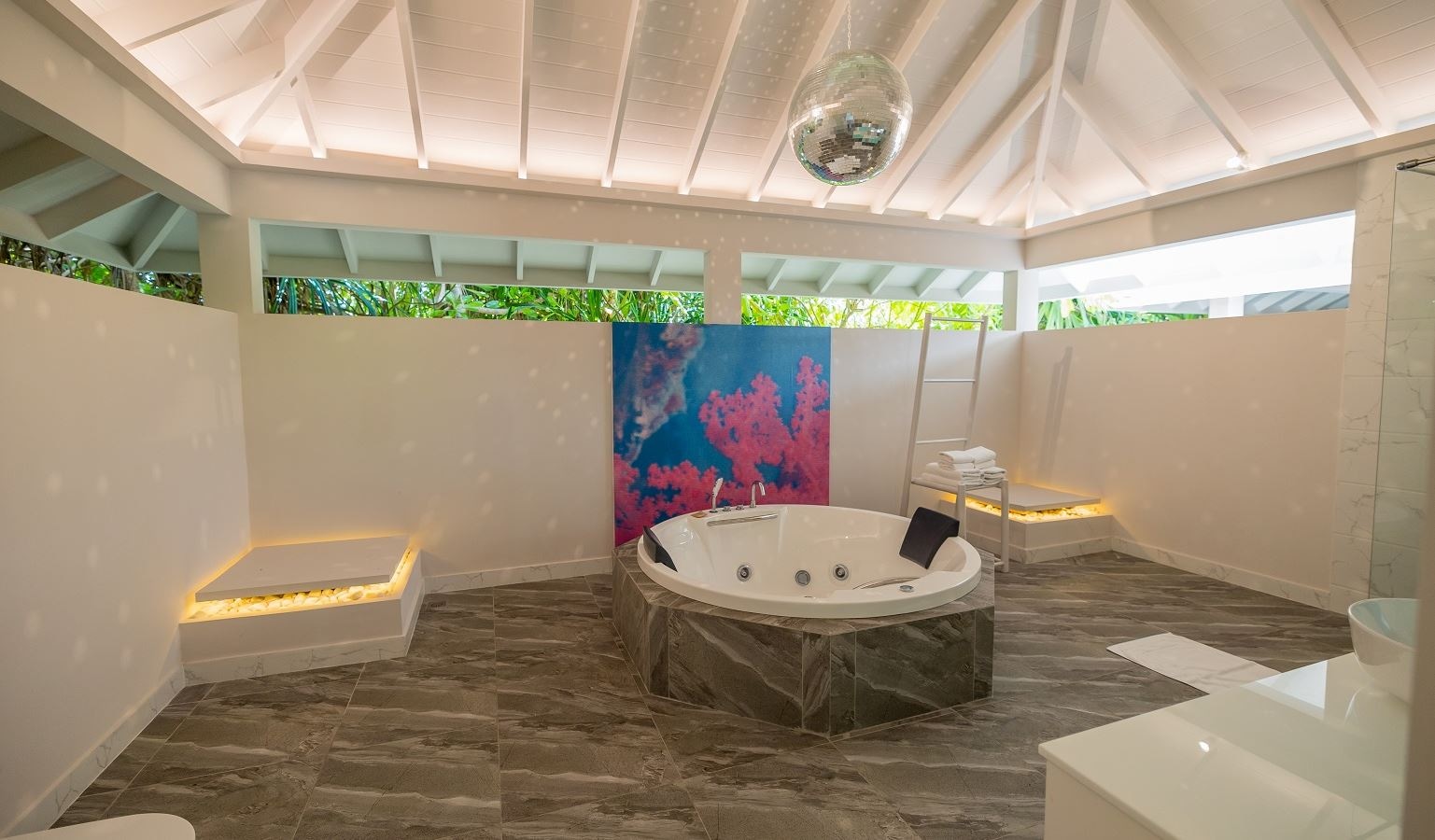 rooms-2-bedroom-ocean-beach-villa-with-pool