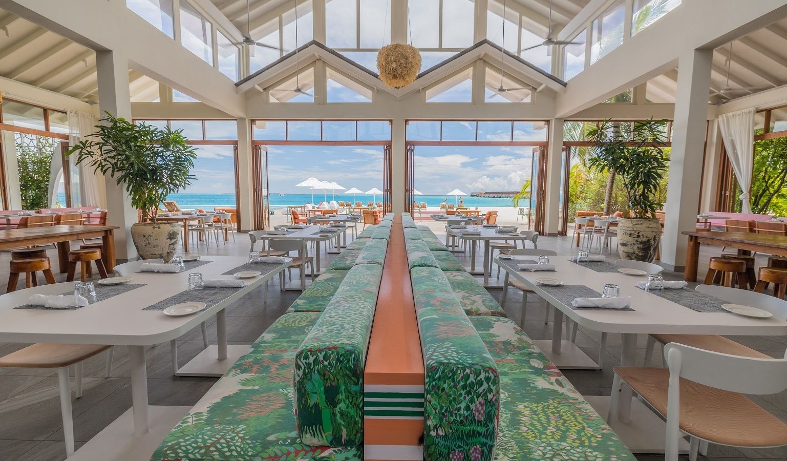 restaurants-kula-restaurant