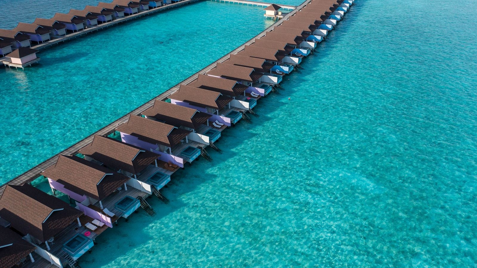 rooms-lagoon-overwater-villa-with-pool