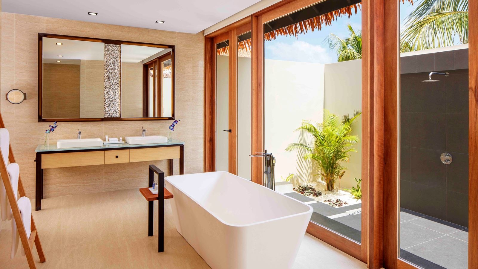 rooms-beach-villa--pool--sunset-view