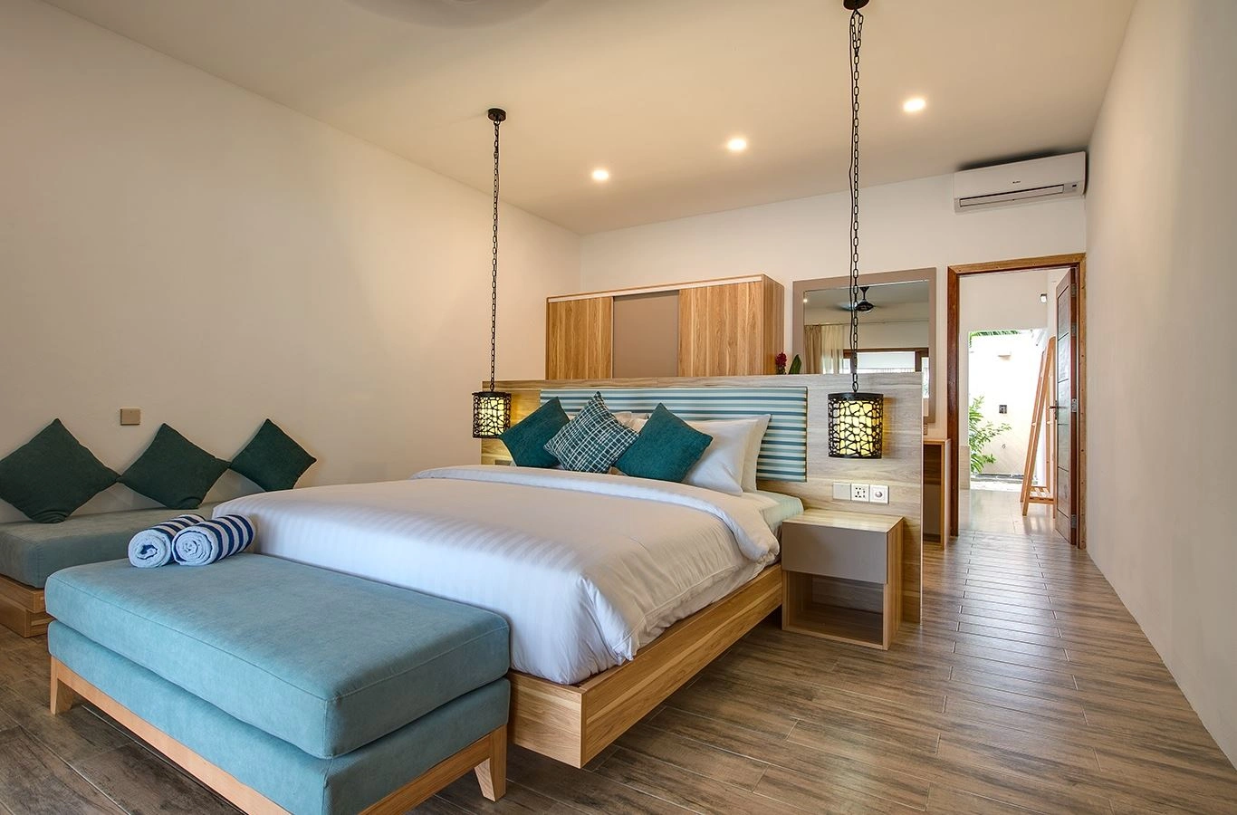 rooms-lagoon-view-villa