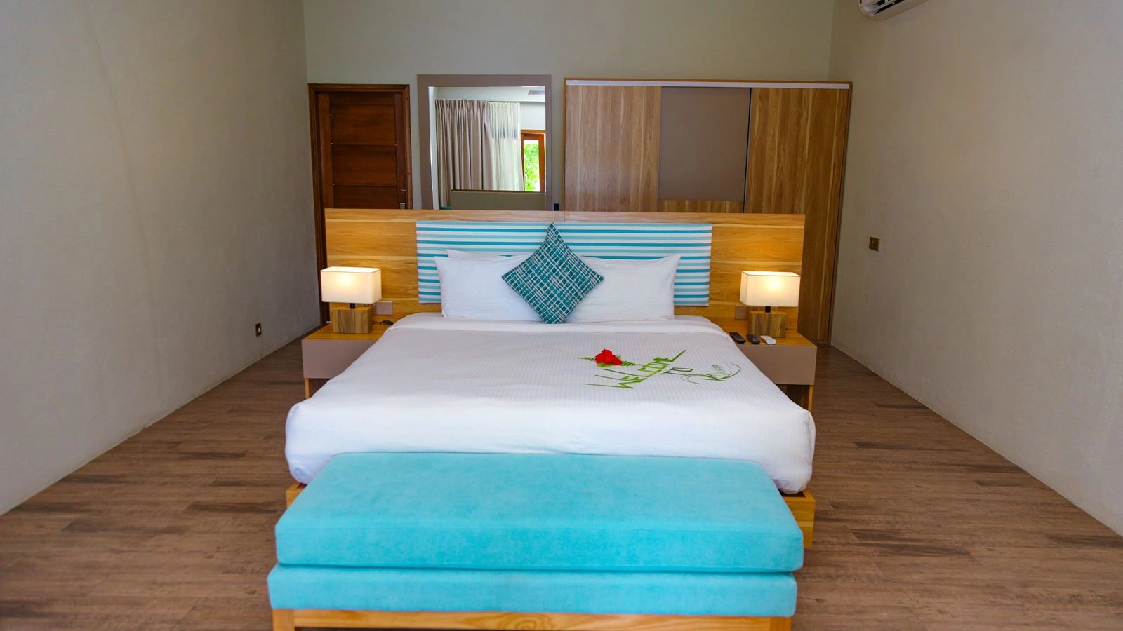 rooms-lagoon-view-villa