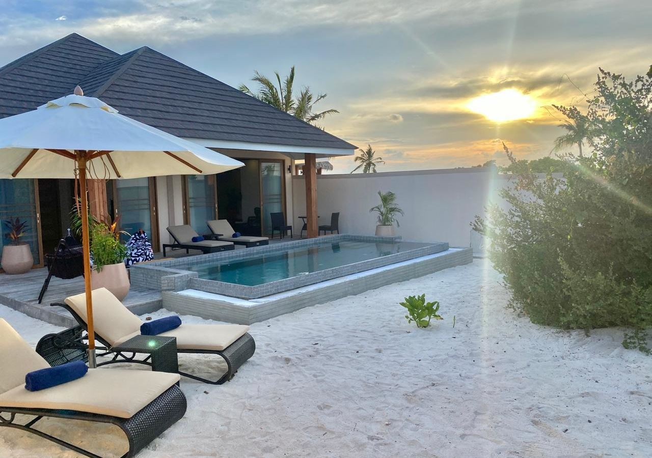 rooms-two-bedrooms-beach-pool-residence