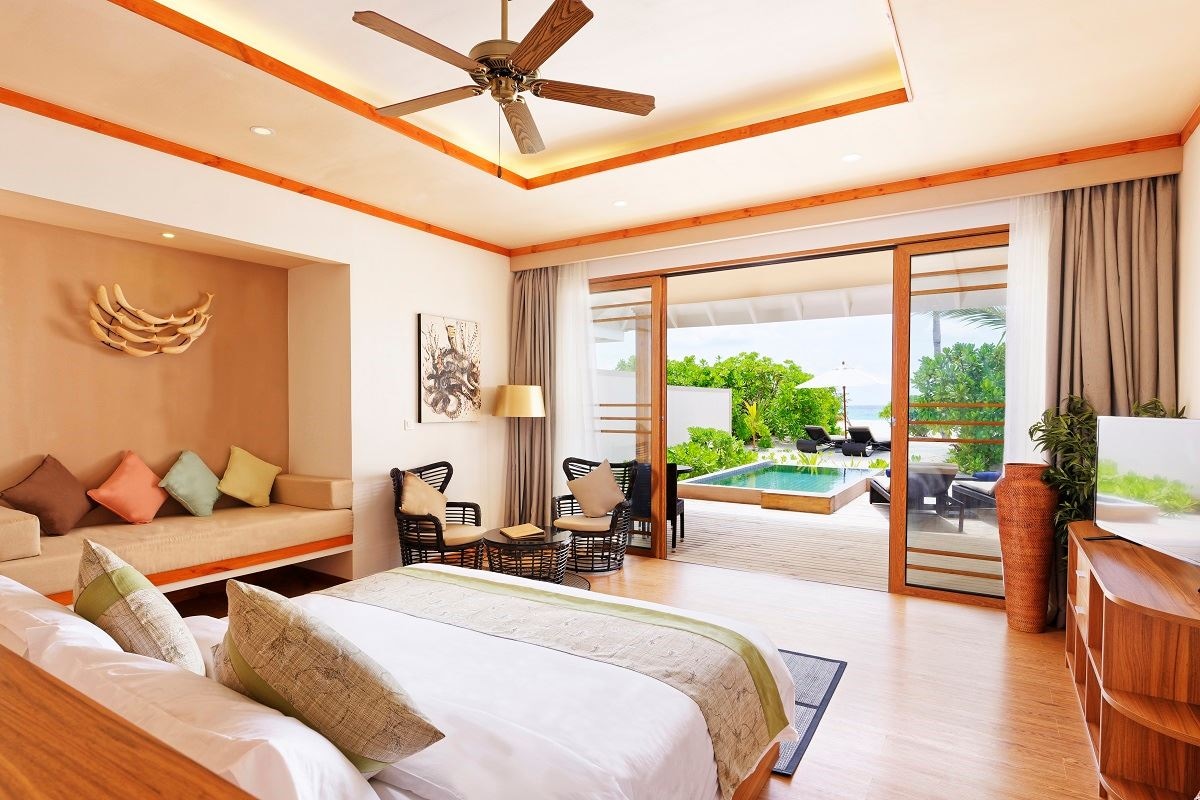 rooms-beach-pool-villa