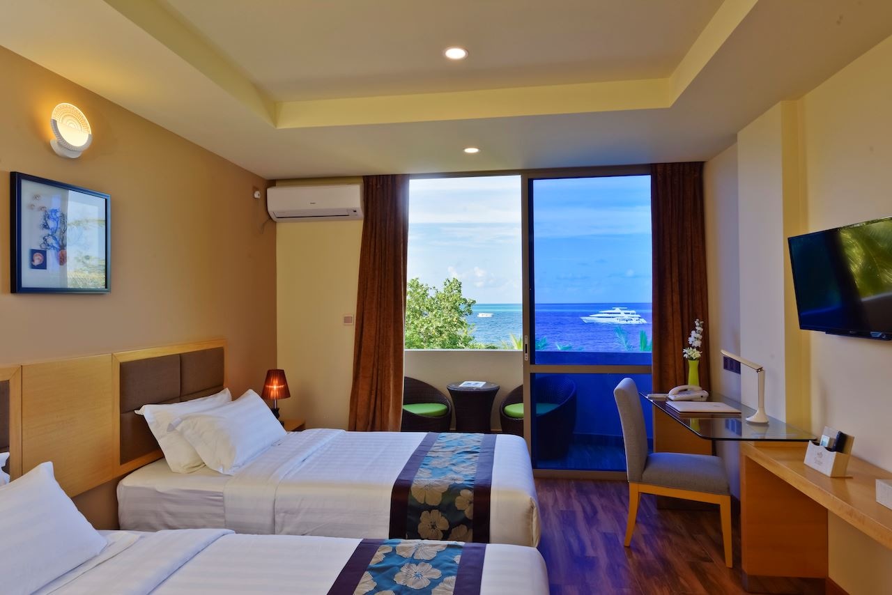 rooms-seaview-room
