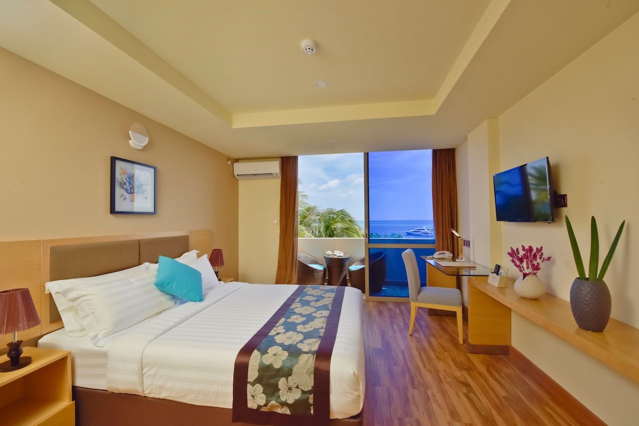 rooms-seaview-room