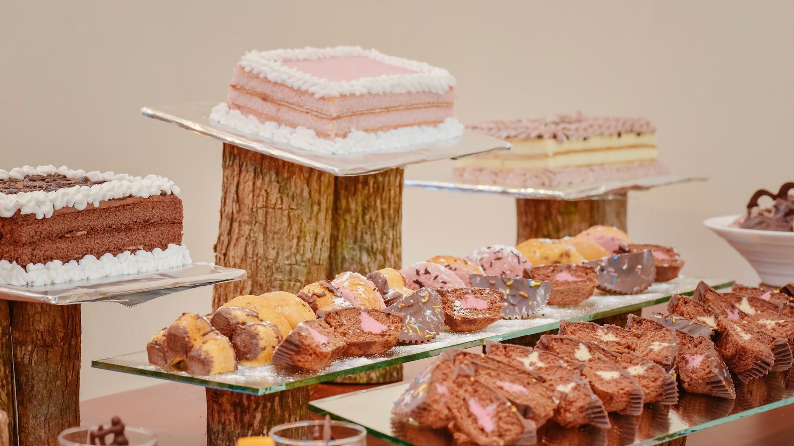 restaurants-aveli-restaurant--grill